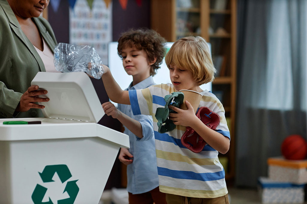 Tri sélectif des déchets à Dortan